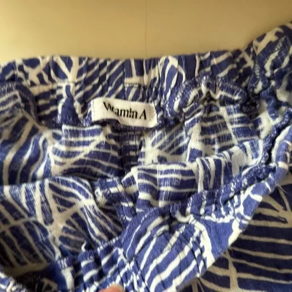 Vitamin A Linen Lagoon Palm Shorts Large - Picture 5 of 7